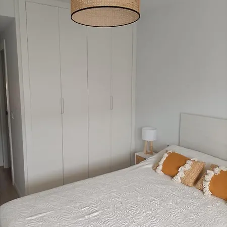 Apartamento Nuevo Y Bien Situado En *
