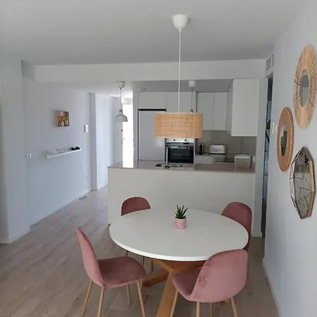 Lägenhet Apartamento Nuevo Y Bien Situado En *