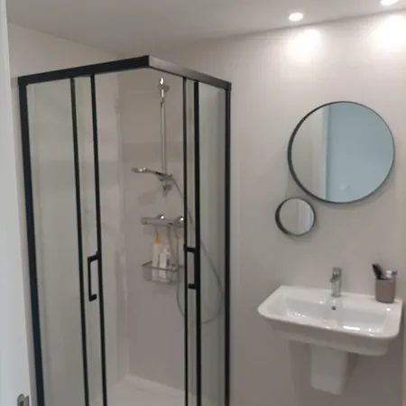 Apartamento Nuevo Y Bien Situado En Lägenhet *