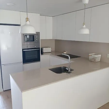 Apartamento Nuevo Y Bien Situado En